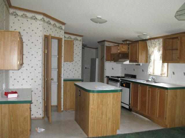 609 Meadowbrook Ln, Lagrange, IN 46761 photo 3