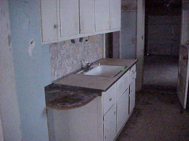 504 N Elm St, Columbia City, IN 46725 photo 2