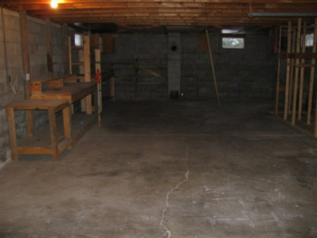 112 S Mountain St, Lagrange, IN 46761 photo 9