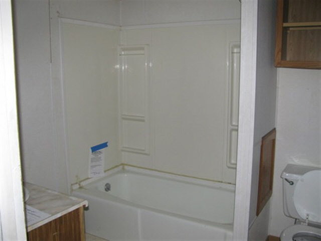 112 S Mountain St, Lagrange, IN 46761 photo 5