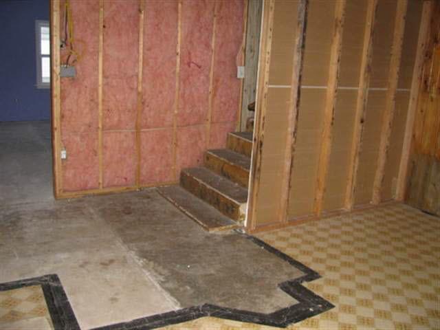 112 S Mountain St, Lagrange, IN 46761 photo 8