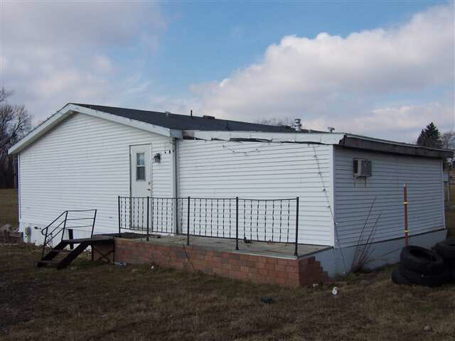 3625 S 875e, Lagrange, IN 46761 photo 2
