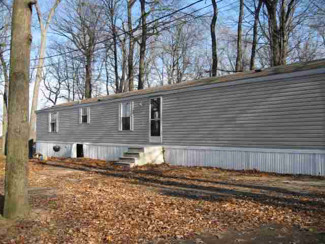 9085 W 770 N, Shipshewana, IN 46565 photo 1