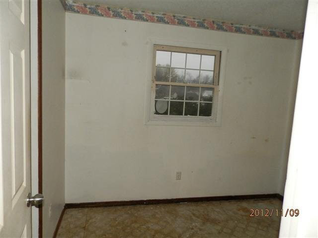 116 S Ivy Ln, Butler, IN 46721 photo 15