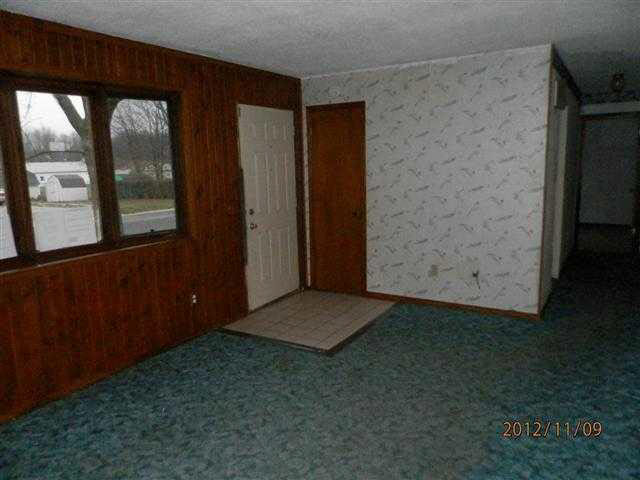 116 S Ivy Ln, Butler, IN 46721 photo 8