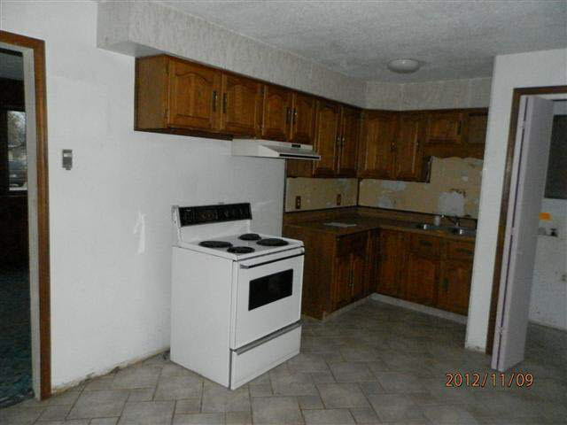 116 S Ivy Ln, Butler, IN 46721 photo 6