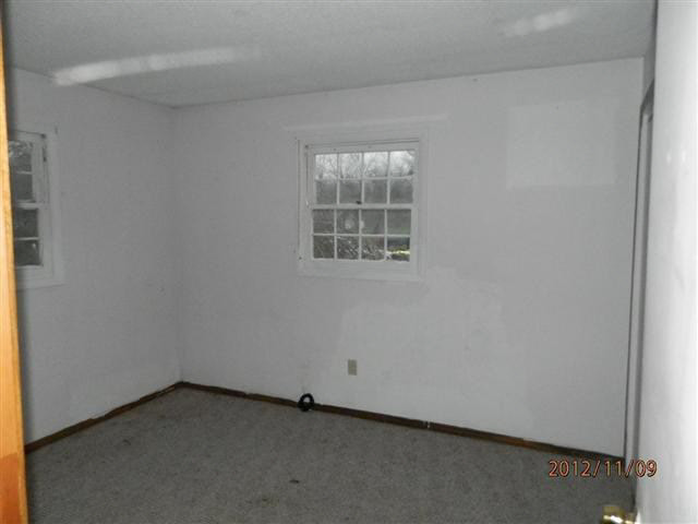 116 S Ivy Ln, Butler, IN 46721 photo 10