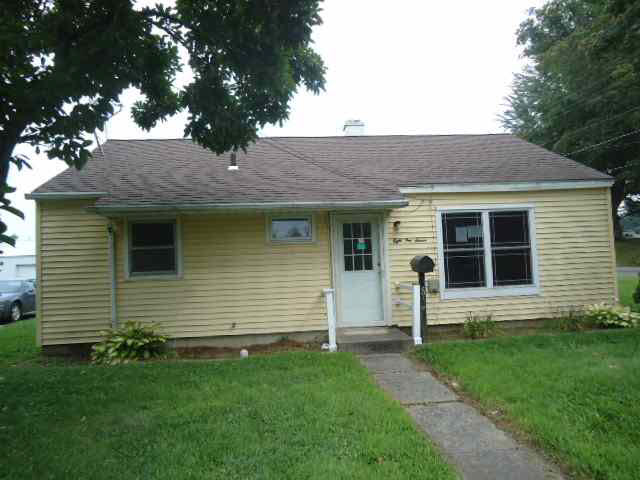 817 S Union St, Lagrange, IN 46761 photo 2