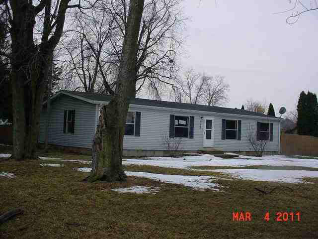 212 E Garfield, Ashley, IN 46705 photo 2