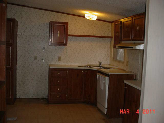 212 E Garfield, Ashley, IN 46705 photo 18