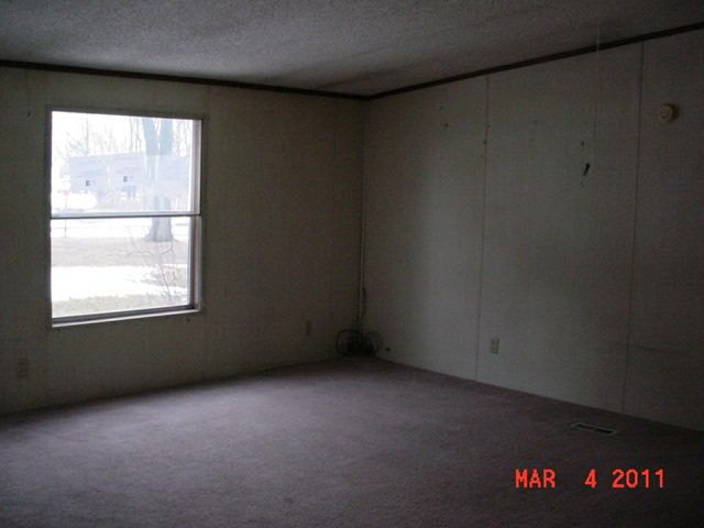 212 E Garfield, Ashley, IN 46705 photo 9
