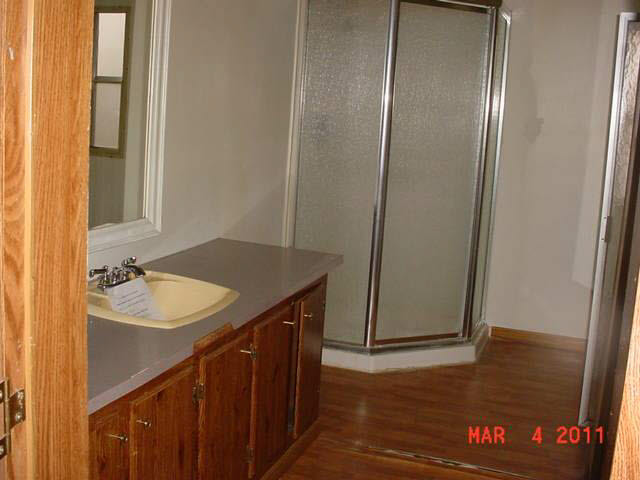 212 E Garfield, Ashley, IN 46705 photo 8