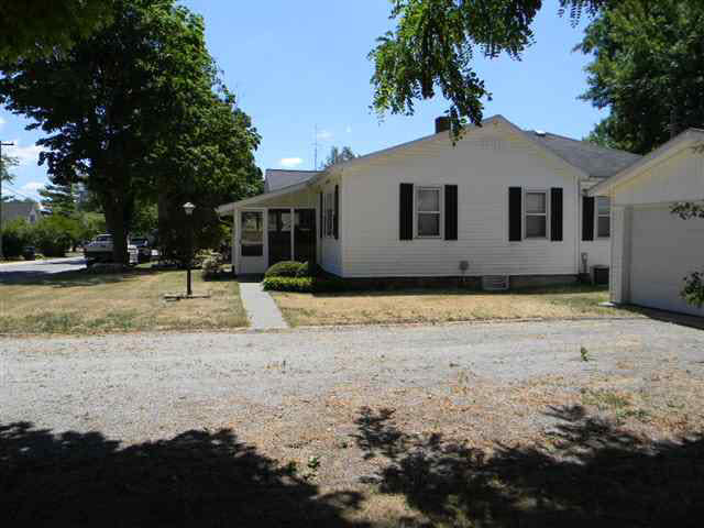 111 Gum St, Lagrange, IN 46761 photo 2