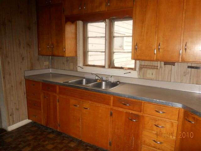 8553 N 550 E, Kendallville, IN 46755 photo 2