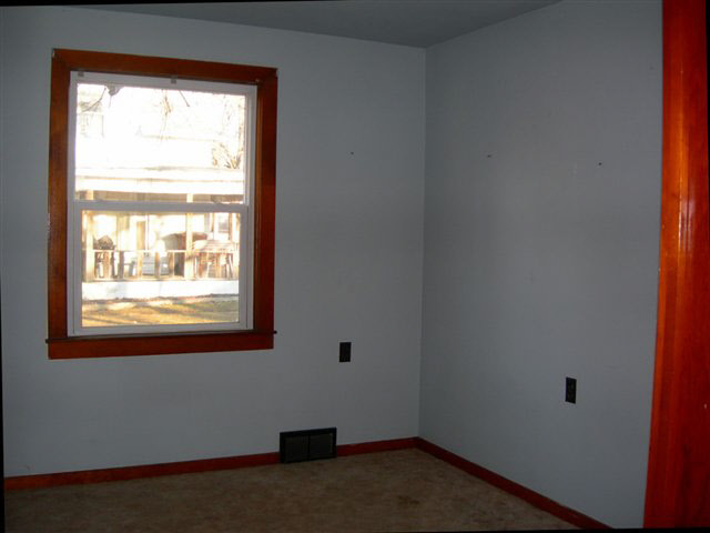 160 E Marion St, Waterloo, IN 46793 photo 5