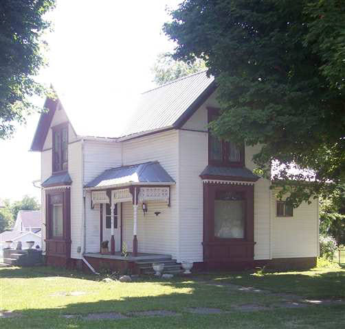 115 Walnut, Corunna, IN 46730 photo 2