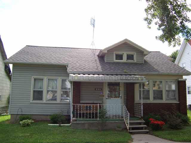 206 S Johnson St, Garrett, IN 46738 photo 1