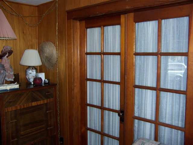 206 S Johnson St, Garrett, IN 46738 photo 8