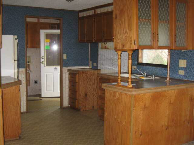 0275 E 400 N, Howe, IN 46746 photo 3