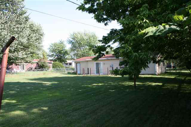 749 Pleasant Ln, Lagrange, IN 46761 photo 12