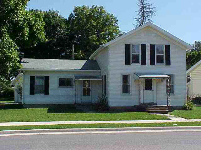 490 N Wayne St, Waterloo, IN 46793 photo 1