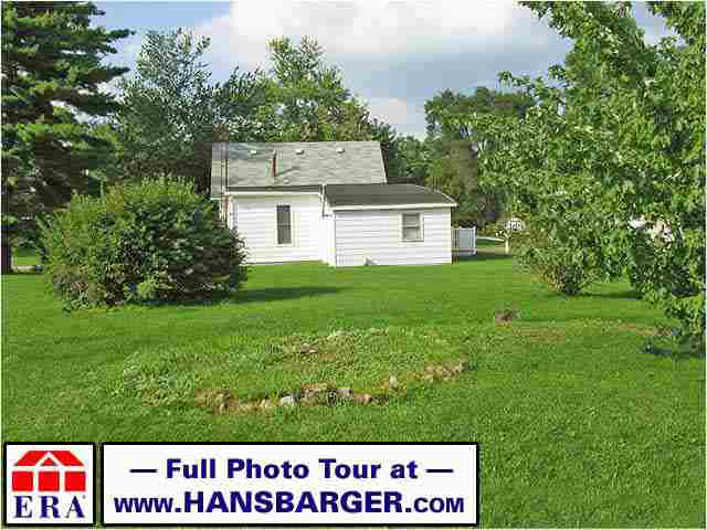 308 E Wabash St, Hudson, IN 46747 photo 3