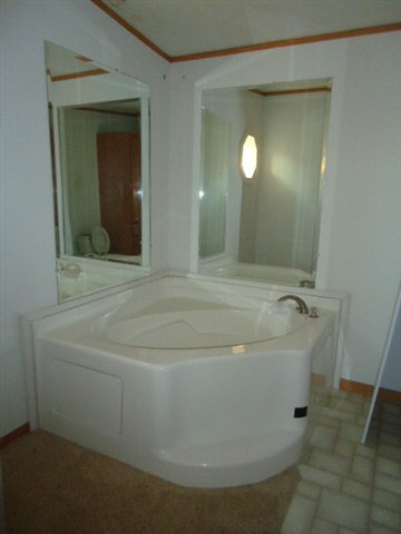 895 N Wayne St, Waterloo, IN 46793 photo 7