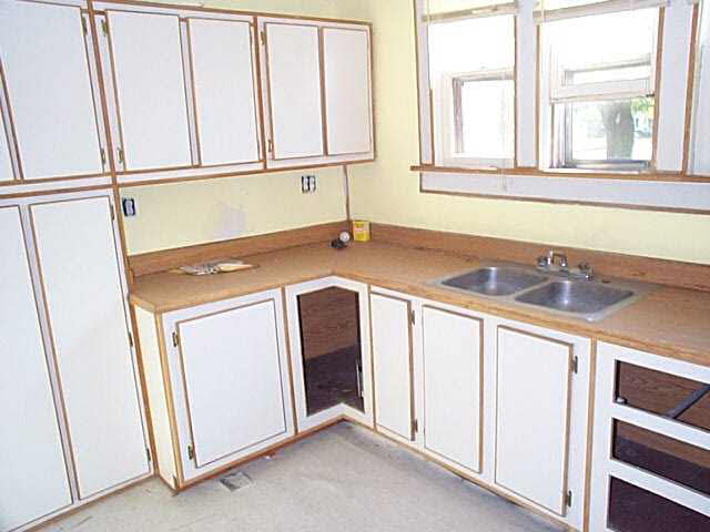 416 W Keyser St, Garrett, IN 46738 photo 3