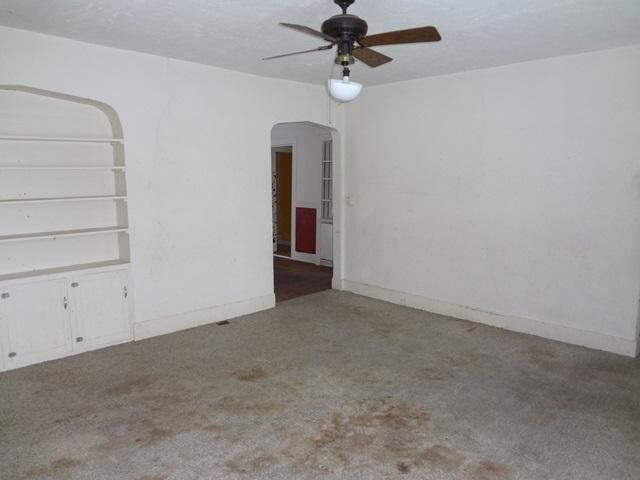 307 N High St, Lagrange, IN 46761 photo 3