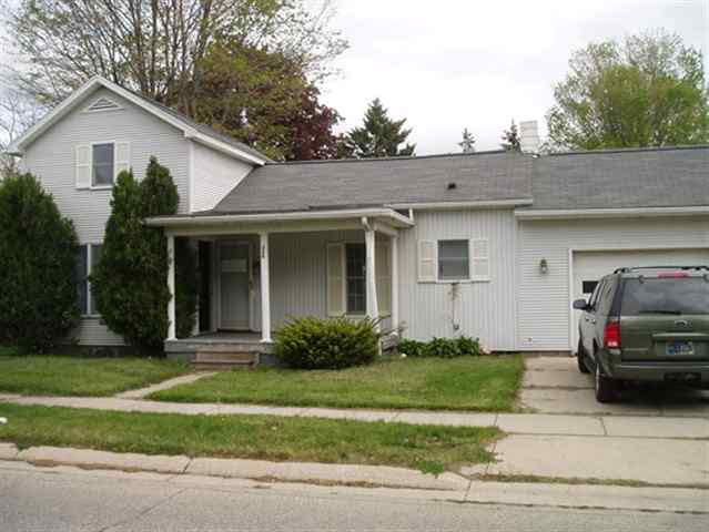 326 W Grant St, Lagrange, IN 46761 photo 1