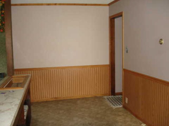 702 S Wayne St, Hamilton, IN 46742 photo 5