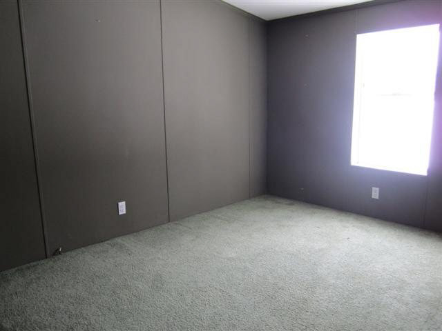 410 N Peters, Garrett, IN 46738 photo 8