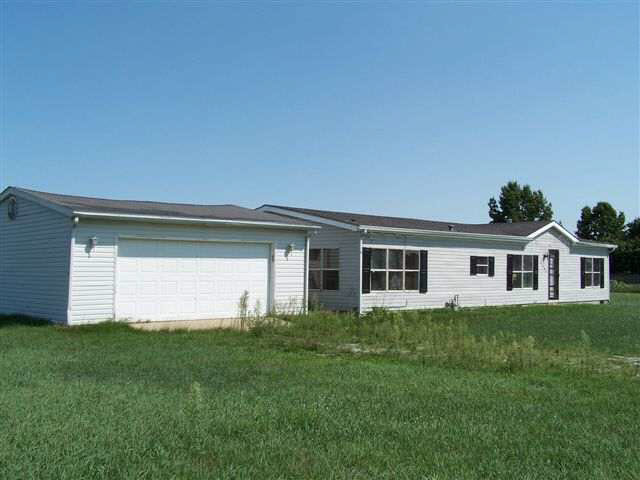 4305 N 100 E, Howe, IN 46746 photo 1