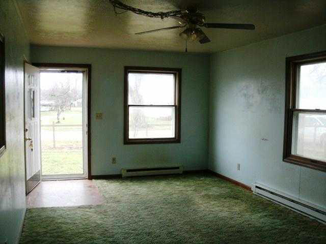 613 N Maple St, Lagrange, IN 46761 photo 4