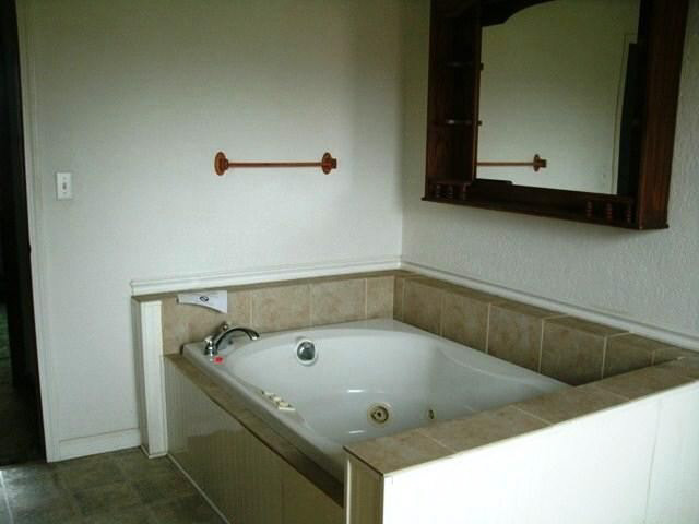 613 N Maple St, Lagrange, IN 46761 photo 11