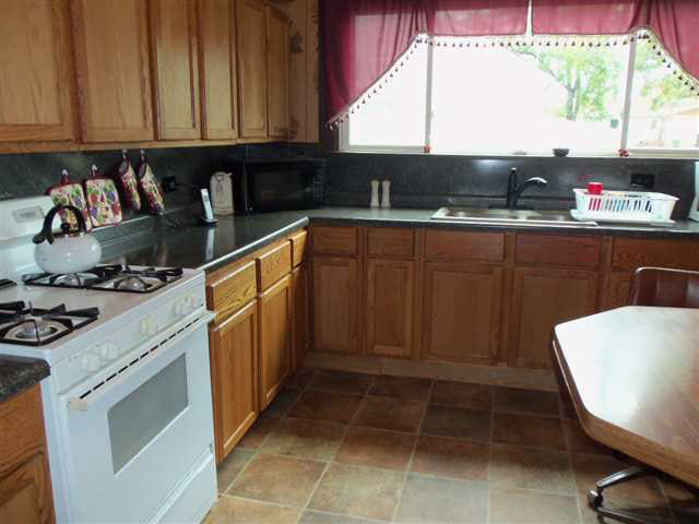 545 S Elm, Waterloo, IN 46793 photo 5