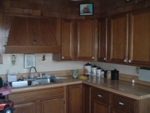 307 E Grn, Butler, IN 46721 photo 3