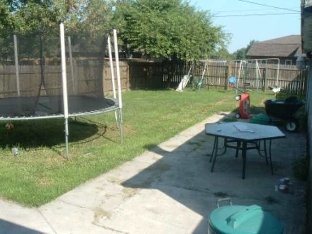307 E Grn, Butler, IN 46721 photo 2