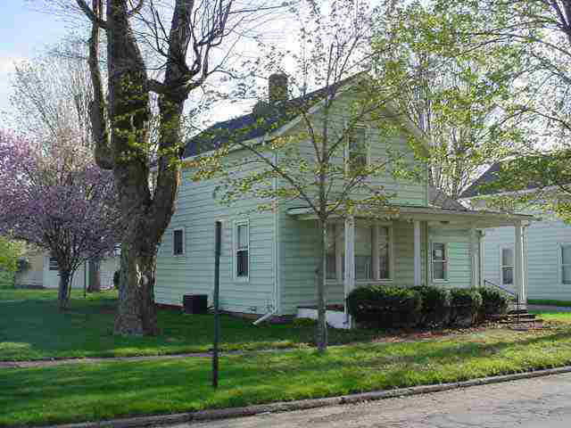 410 E Michigan, Lagrange, IN 46761 photo 2