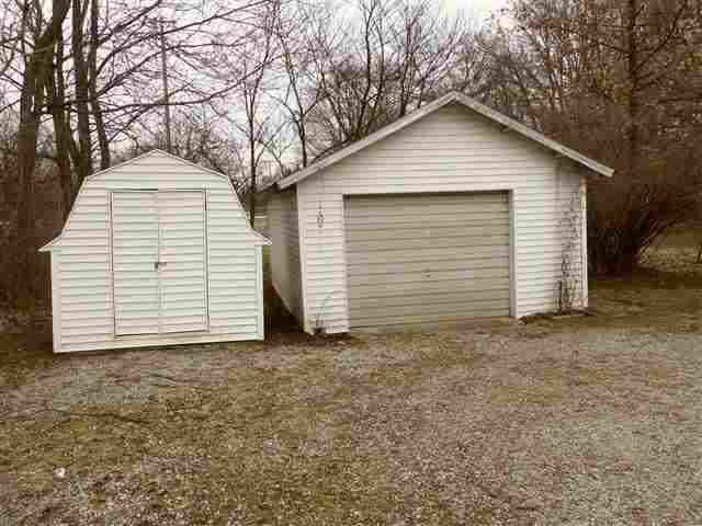 310 E First St, Auburn, IN 46706 photo 3