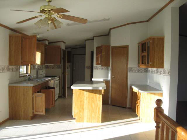 310 S 400 E, Lagrange, IN 46761 photo 3