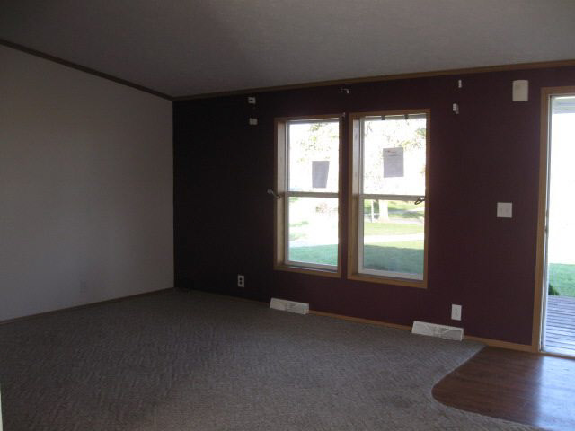 310 S 400 E, Lagrange, IN 46761 photo 2