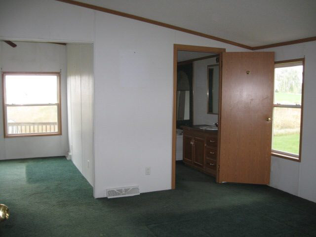 2064 S 550 E, Hamilton, IN 46742 photo 7