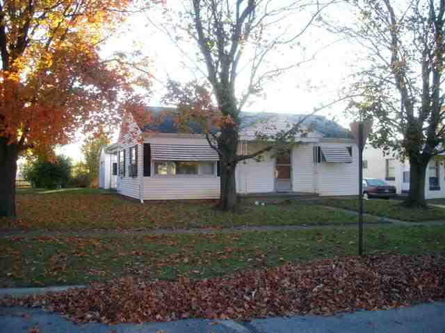 914 Villa Ter, Kendallville, IN 46755 photo 1