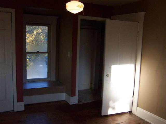 409 Williams St, Howe, IN 46746 photo 9