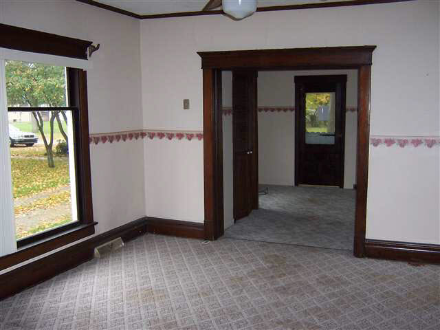 409 Williams St, Howe, IN 46746 photo 6