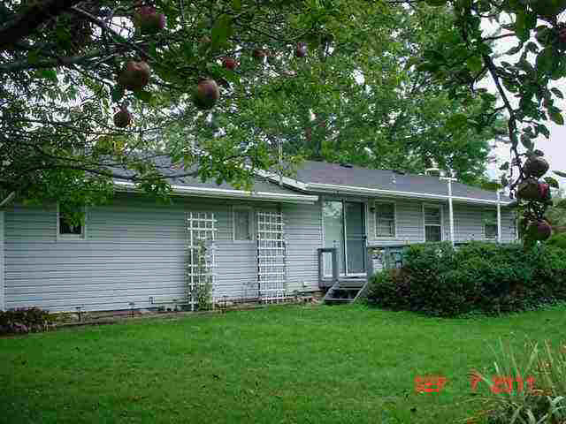 20 Lane 385 Big Otter Lk, Fremont, IN 46737 photo 3