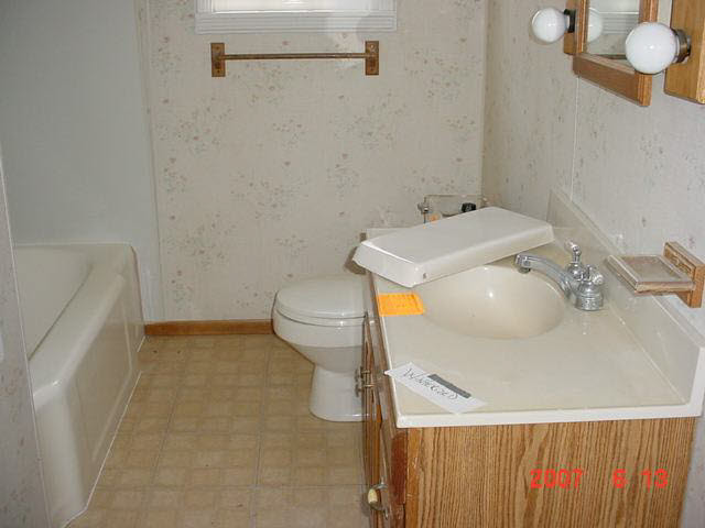 250 S Ctr, Waterloo, IN 46793 photo 4