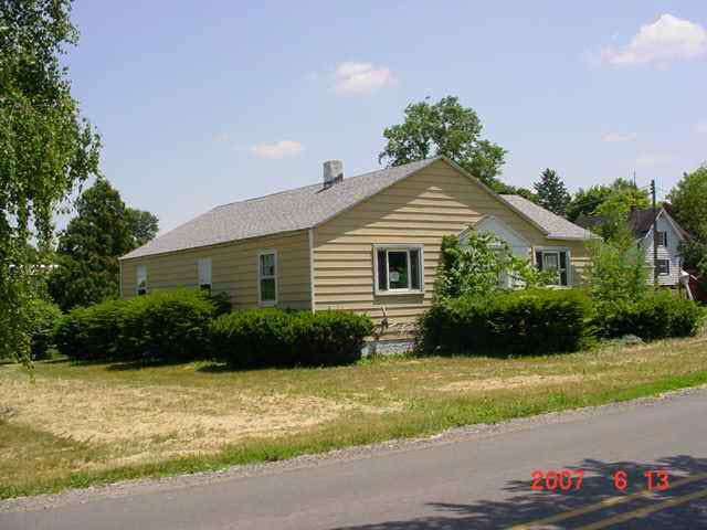 250 S Ctr, Waterloo, IN 46793 photo 1