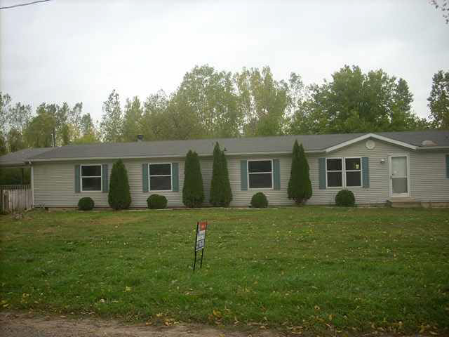 9040 E 400 S, Hamilton, IN 46742 photo 1